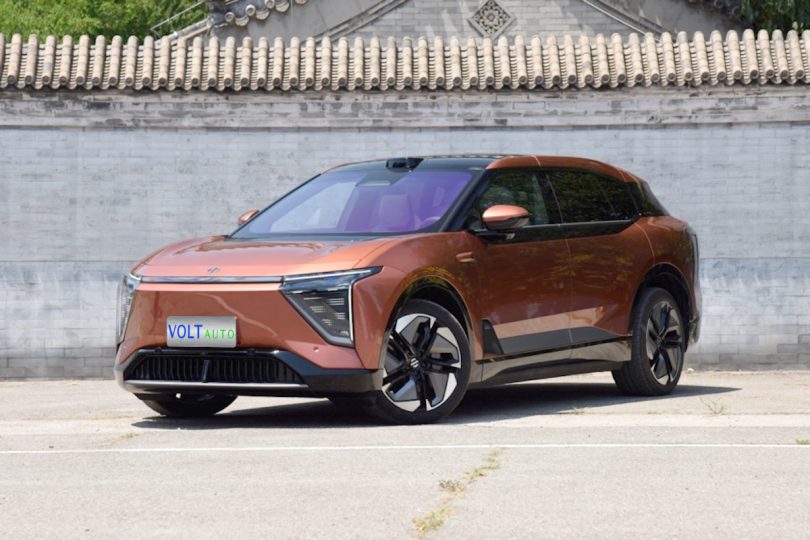 Електромобіль Hiphi Y - фото thumbnail 1