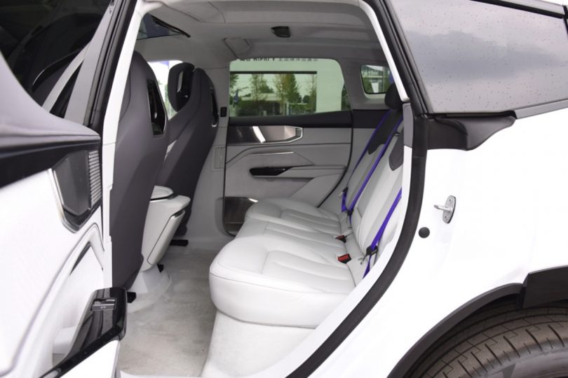 Електромобіль Hiphi Y - фото thumbnail 1