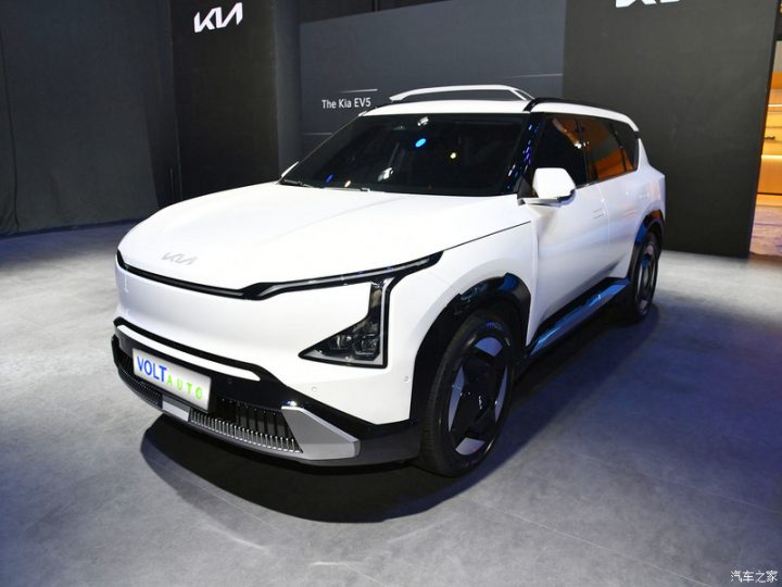 Електромобіль Kia EV5 - фото thumbnail 1