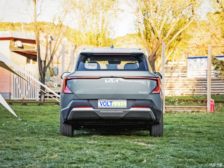 Електромобіль Kia EV5 - фото thumbnail 1