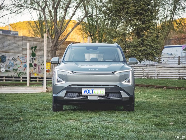 Електромобіль Kia EV5 - фото thumbnail 1