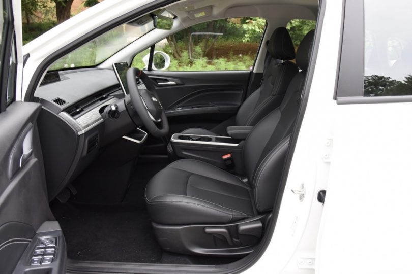 Електромобіль Neta Aya - фото thumbnail 1