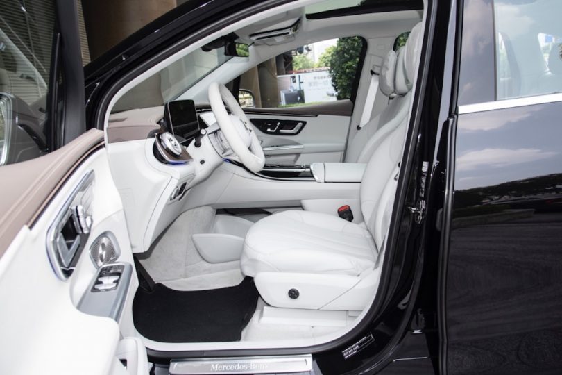 Електромобіль Mercedes EQE SUV - фото thumbnail 1