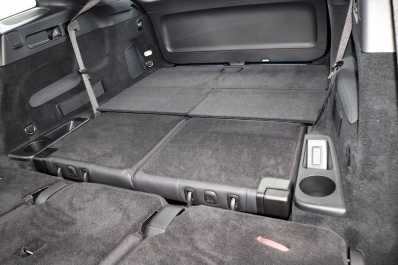 Електромобіль Mercedes EQS SUV - фото thumbnail 1