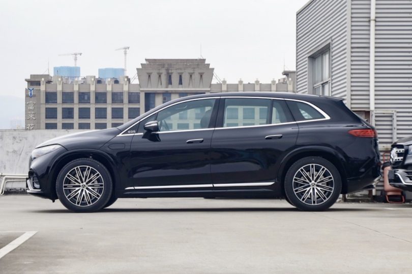 Електромобіль Mercedes EQS SUV - фото thumbnail 1