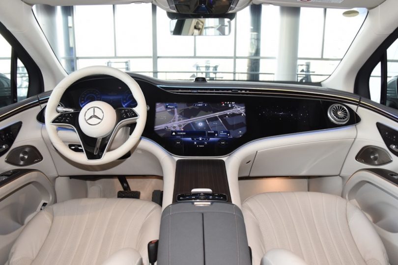 Електромобіль Mercedes EQS SUV - фото thumbnail 1