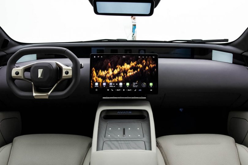 Електромобіль Avatr 12 - фото thumbnail 1