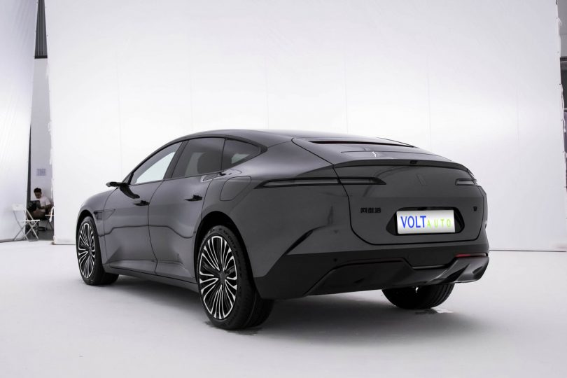 Електромобіль Avatr 12 - фото thumbnail 1