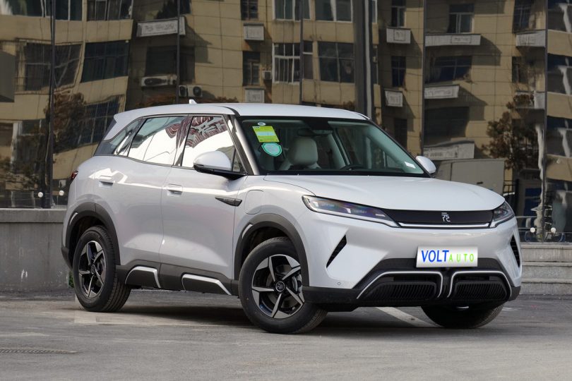 Електромобіль BYD Yuan UP - фото thumbnail 1