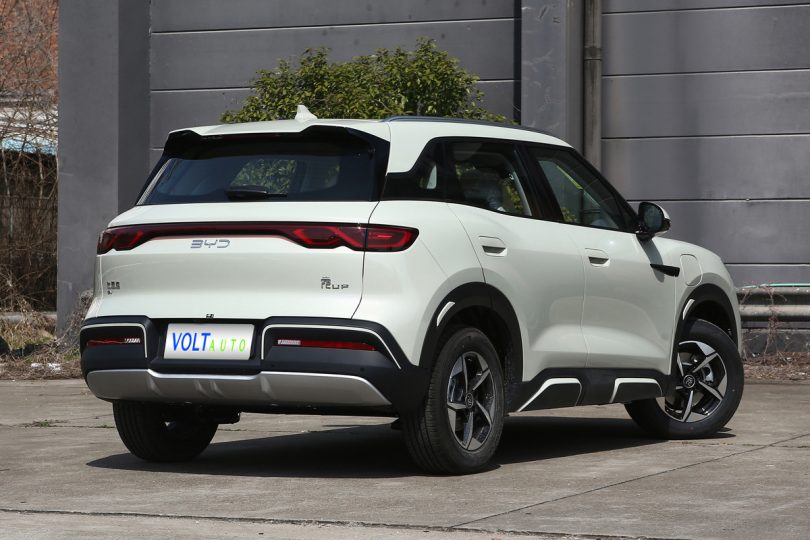 Електромобіль BYD Yuan UP - фото thumbnail 1