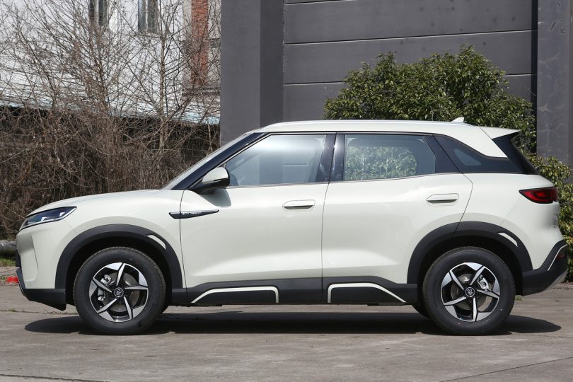 Електромобіль BYD Yuan UP - фото thumbnail 1