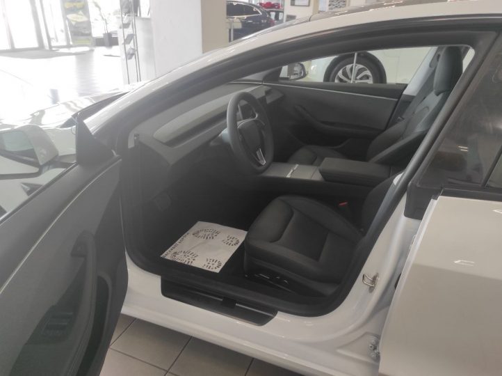 Електромобіль Tesla Model 3 2024 Електромобіль Tesla Model 3 2024 - фото thumbnail 1