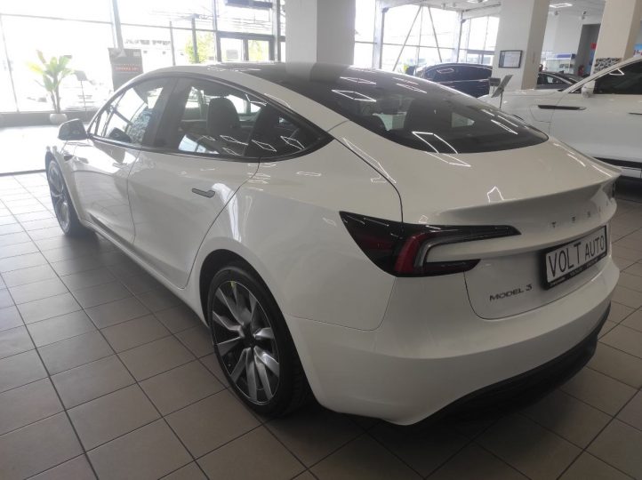 Електромобіль Tesla Model 3 2024 Електромобіль Tesla Model 3 2024 - фото thumbnail 1