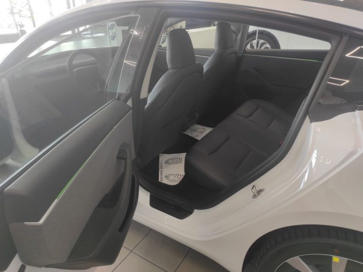 Електромобіль Tesla Model 3 2024 Електромобіль Tesla Model 3 2024 - фото thumbnail 1