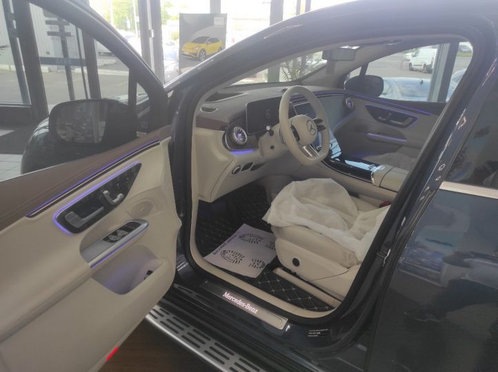 Електромобіль Mercedes EQE SUV 2023 Електромобіль Mercedes EQE SUV 2023 - фото thumbnail 1