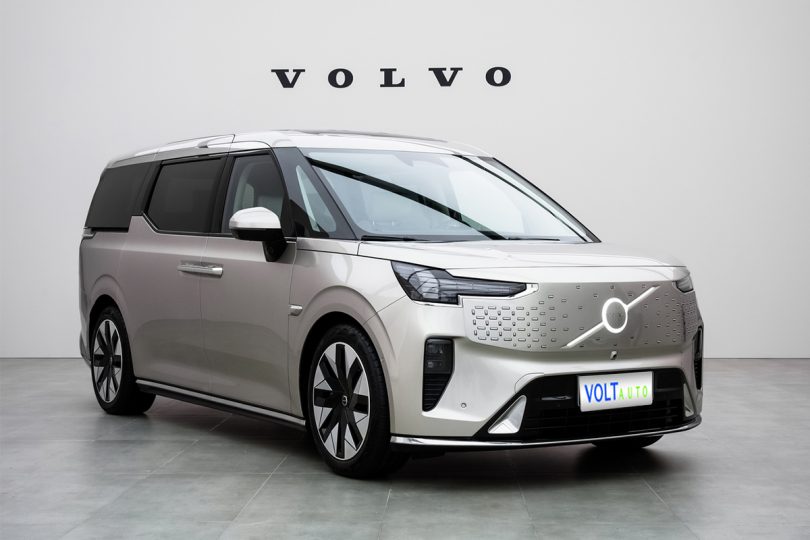 Електромобіль Volvo EM90 Електромобіль Volvo EM90 - фото thumbnail 1