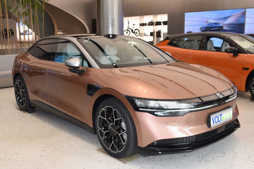 Електромобіль Zeekr 007 - фото thumbnail 1