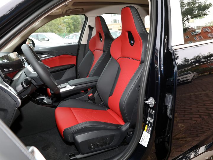 Електромобіль BMW iX1 - фото thumbnail 1