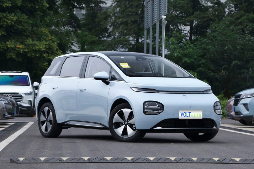 Електромобіль Baojun Cloud Електромобіль Baojun Cloud - фото thumbnail 1