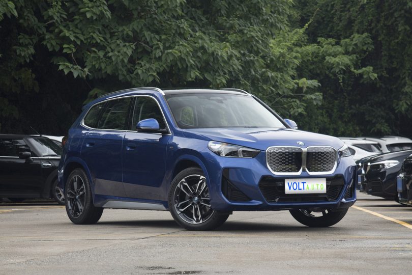 Електромобіль BMW iX1 - фото thumbnail 1