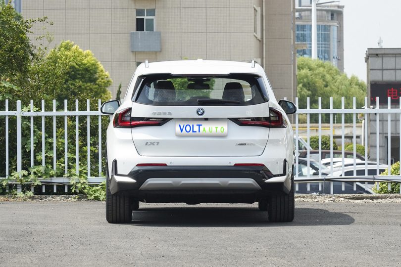 Електромобіль BMW iX1 - фото thumbnail 1