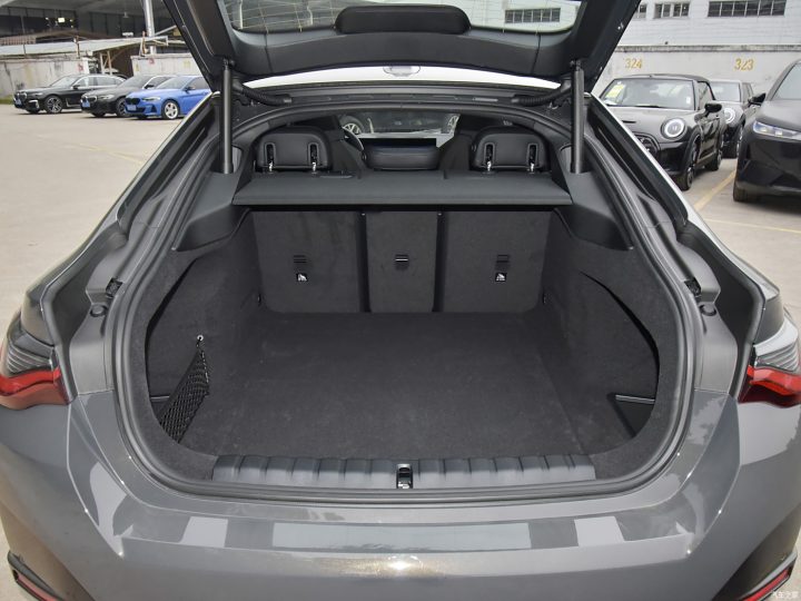 Електромобіль BMW i4 Електромобіль BMW i4 - фото thumbnail 1