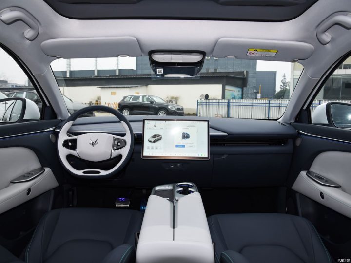 Електромобіль Arcfox aT5 Електромобіль Arcfox aT5 - фото thumbnail 1