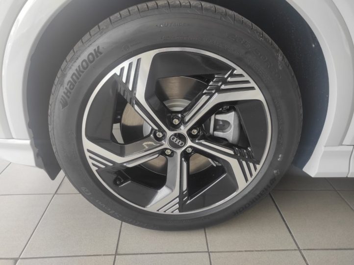 Електромобіль Audi Q4 E-Tron 2024 - фото thumbnail 1