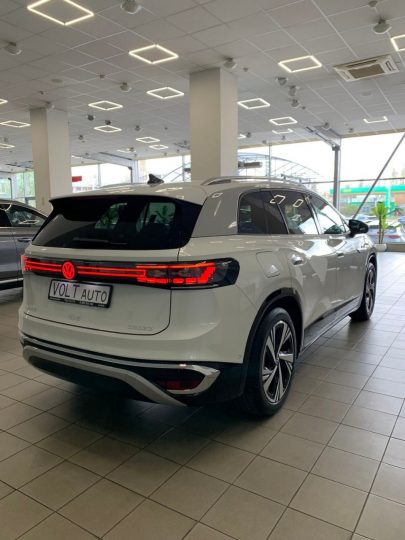Електромобіль Volkswagen ID6 Crozz 2023 - фото thumbnail 1