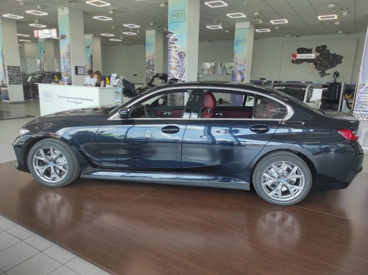 Електромобіль BMW i3 2024 - фото thumbnail 1