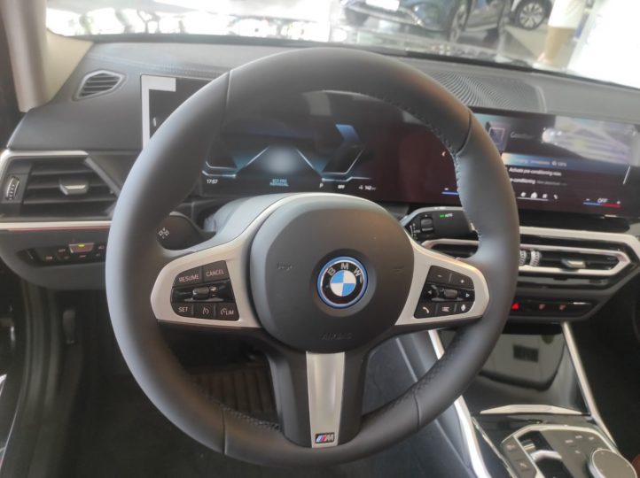 Електромобіль BMW i3 2024 - фото thumbnail 1